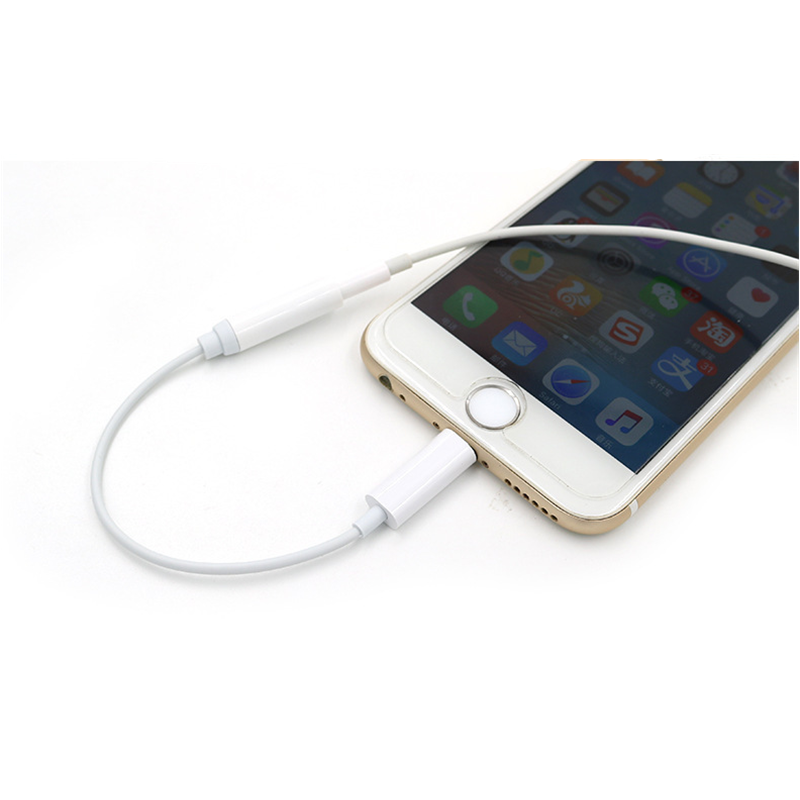 iPhone dongle Plug and use lightning to 3.5mm audio converter cable for latest iOS adapter