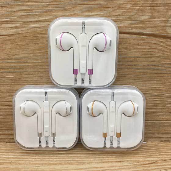 wholesale 3.5mm iPhone Style earbuds with Mic & Volume control